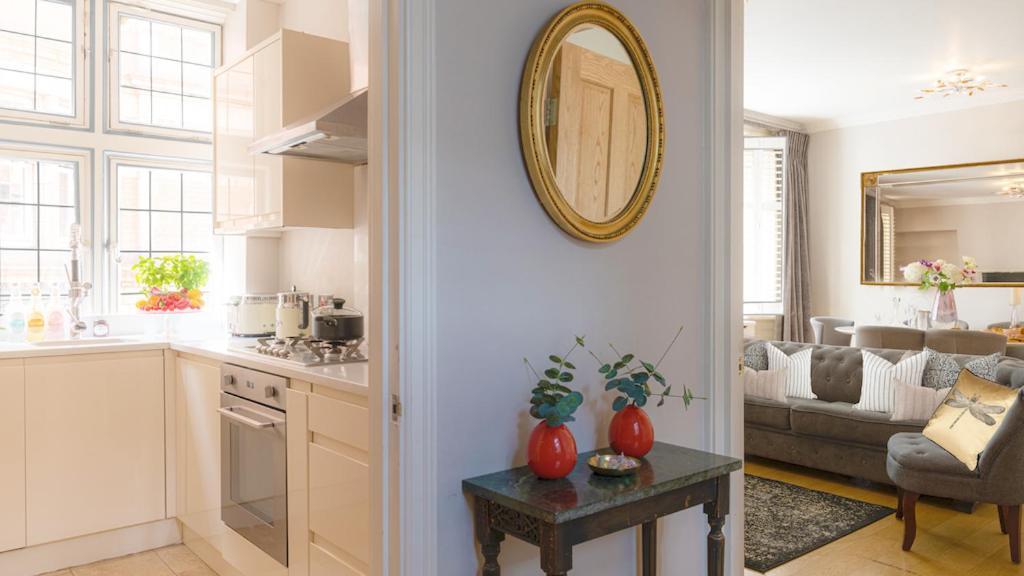 Refurbished Nov 2024 Discover The Exclusive Charm Of A Covent Garden Luxury Nomads Home London Eksteriør bilde